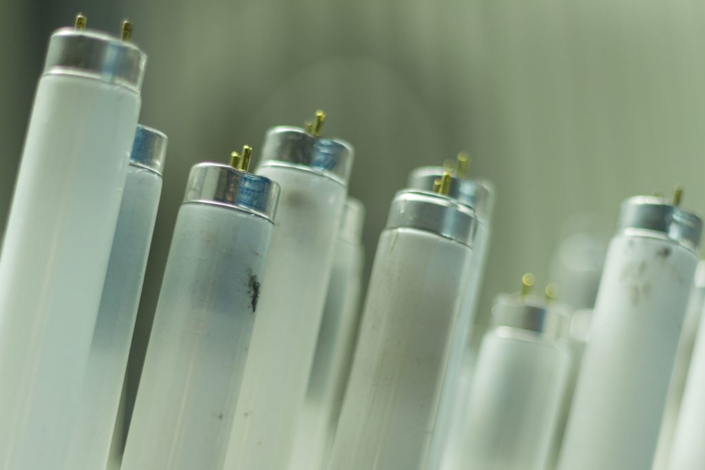 fluorescent lighting tubes